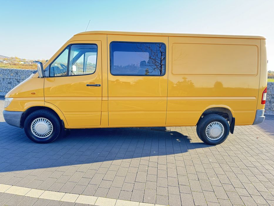 Mercedes-Benz Sprinter 2005 рік