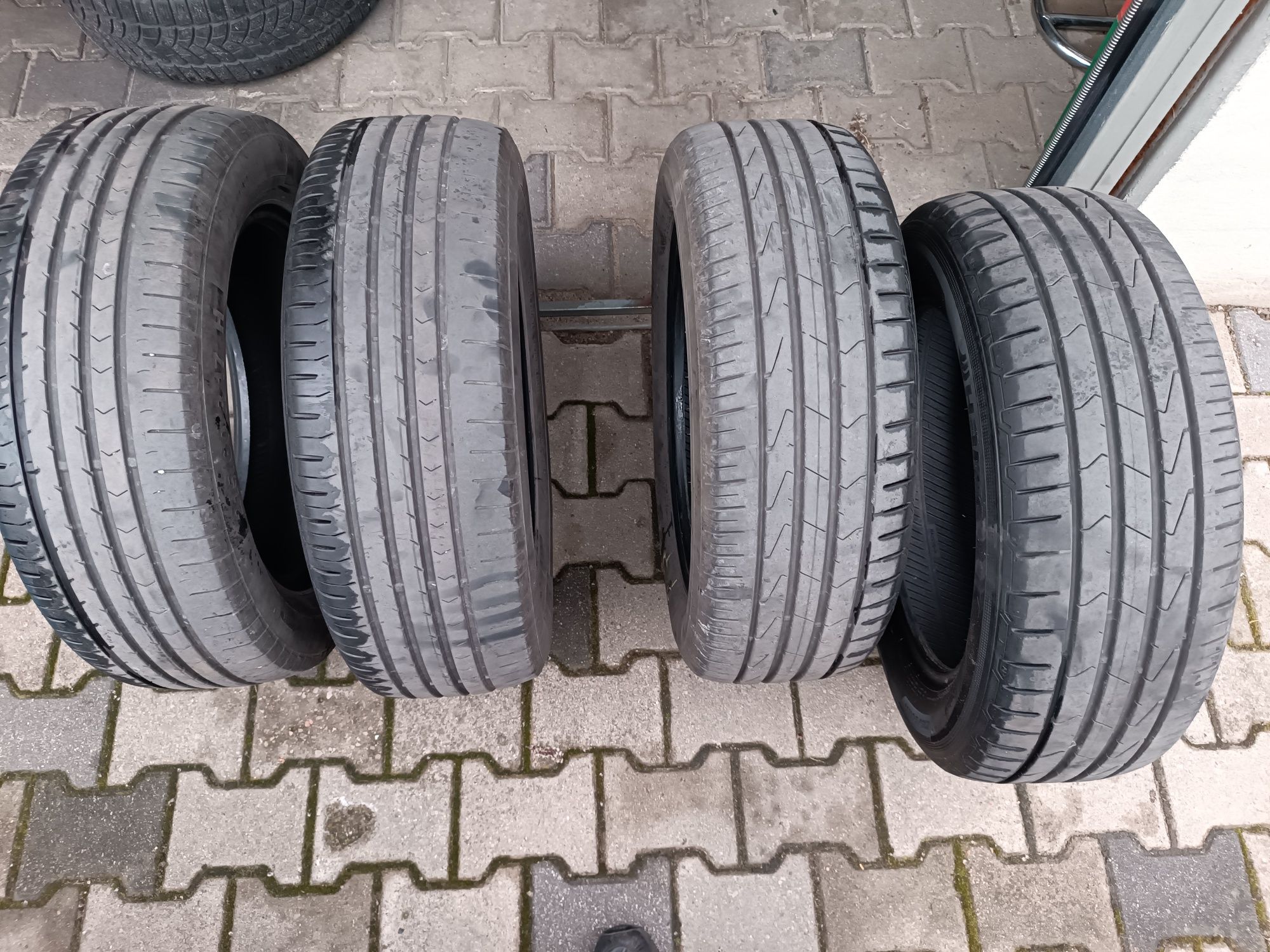 Opony letnie rozmiar 215/60/17; 2x Continental i 2x Hankook