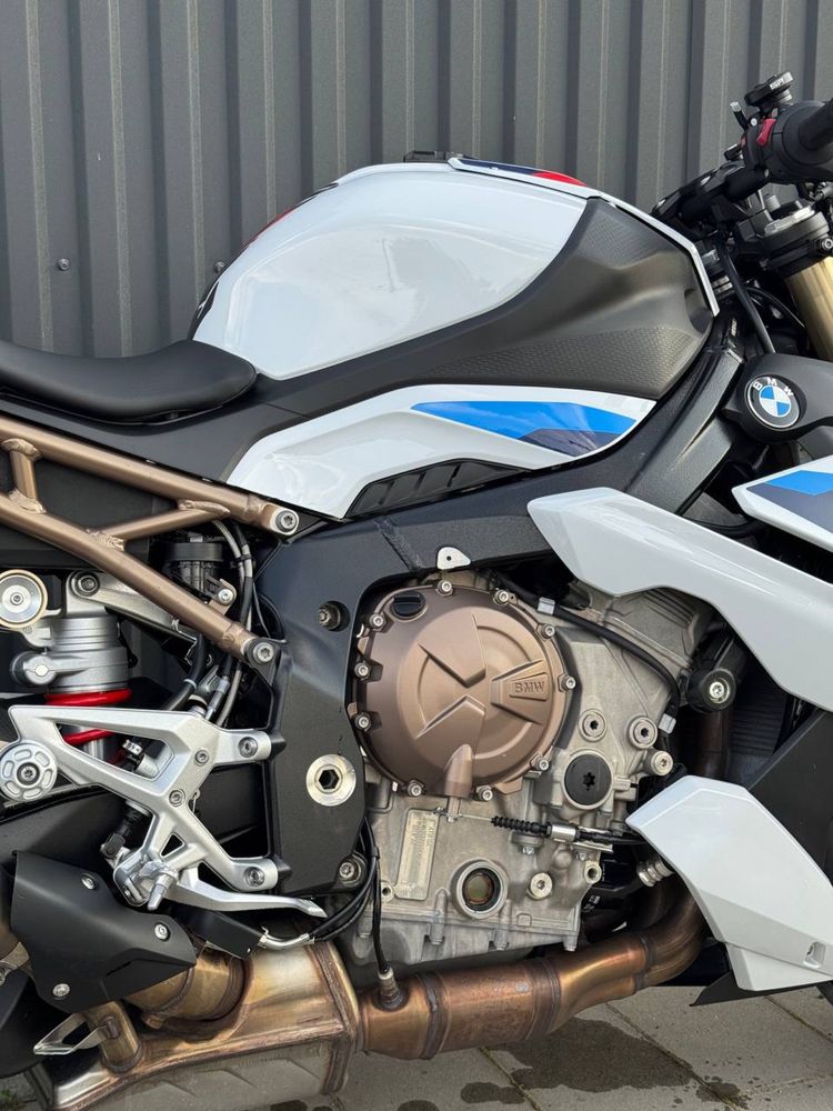 Bmw s 1000 R  2023 r