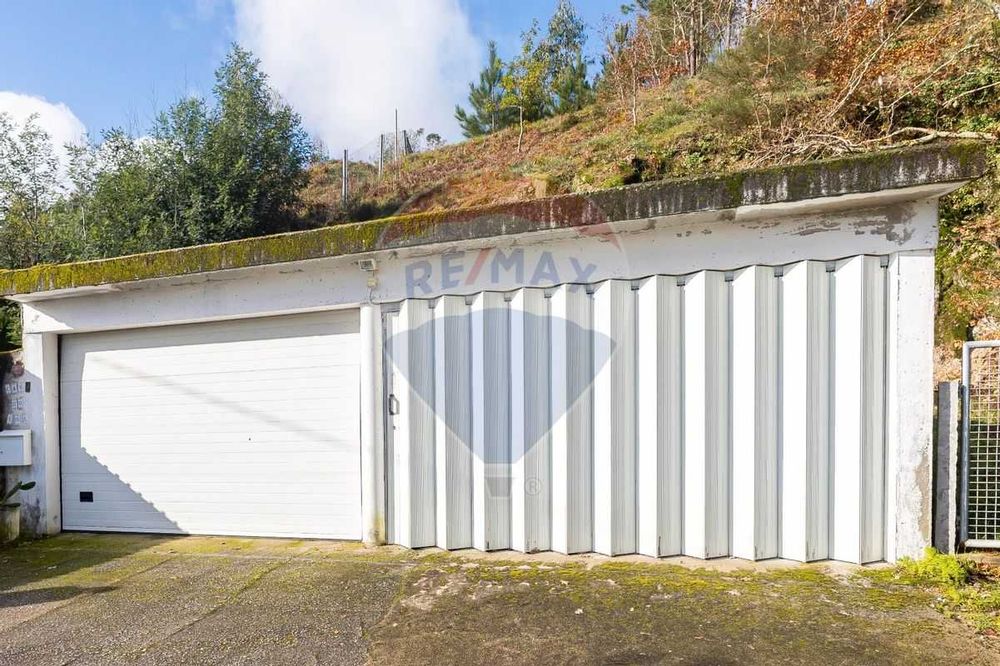 Moradia T3 em Paredes de Viadores