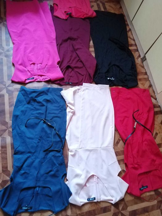 Monnari sukienka sukienki 36 40 38 l różowa czarna elegancka biuro