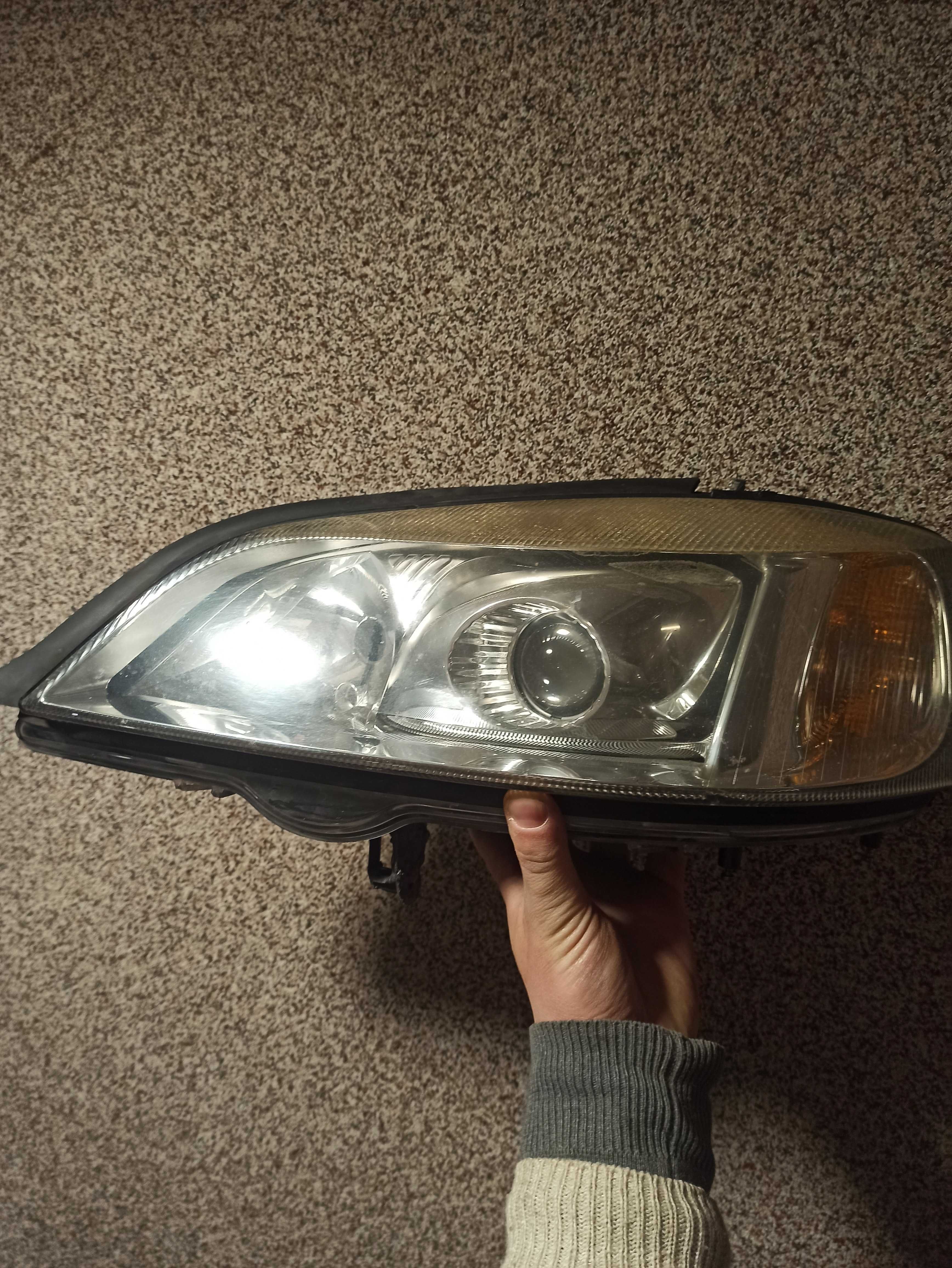 Lampa Astra 2 G Xenon lewy przód