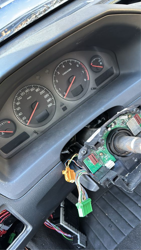 Czesci do Volvo s60/v70 blacharskie i inne