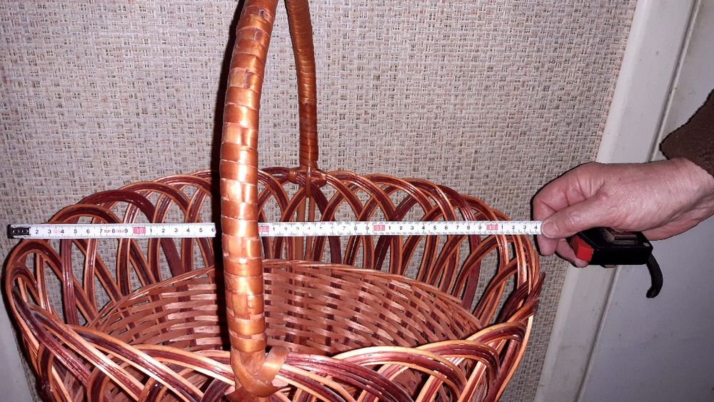 Корзина для походов в лес на отдых в церковь на Великдень