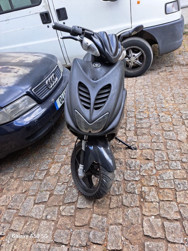 Vendo yamaha como nova