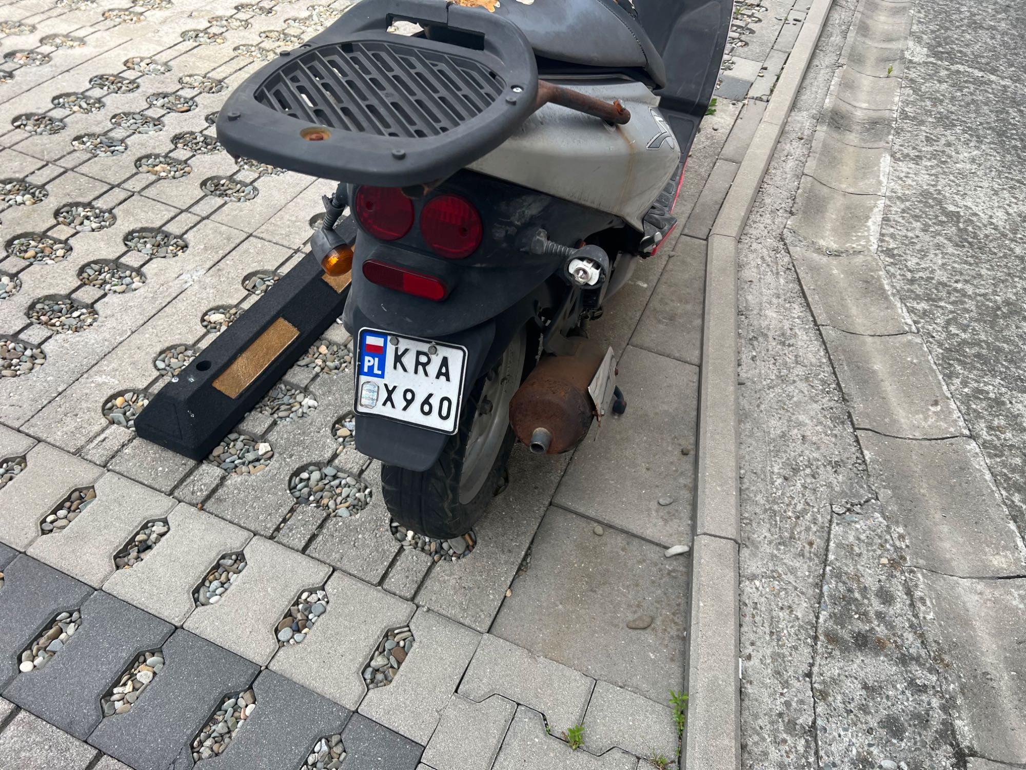 Skuter Daelim Five