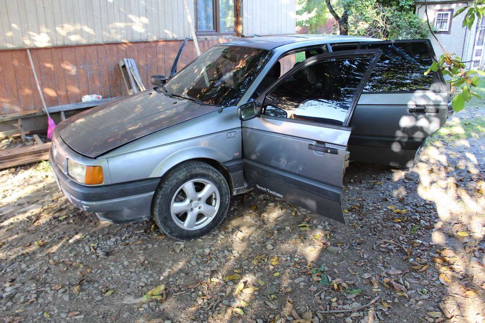 Фольцваген б3 1.8 бенз