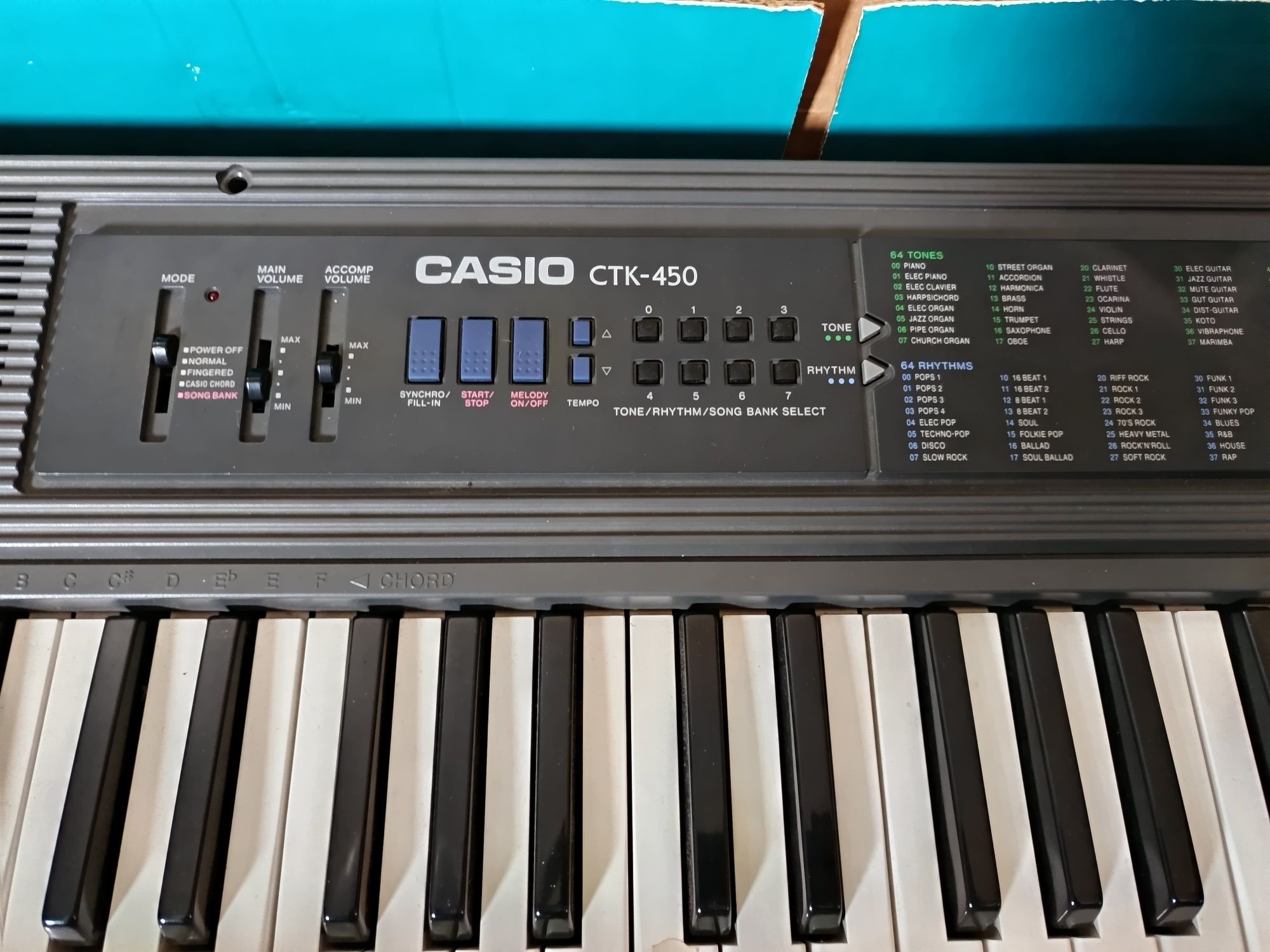 Keyboard Casio CTK-450 z kablem zasilającym