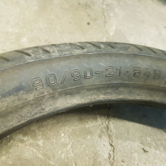 Opona motocyklowa przod przednia 90/90-21  metzeler