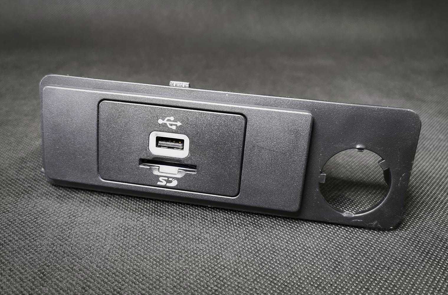 Sync 2 Ford Mondeo MK5 display, USB/SD, antena GPS
