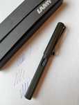 Перова ручка Lamy Safari Umbra темно-коричнева матова EF