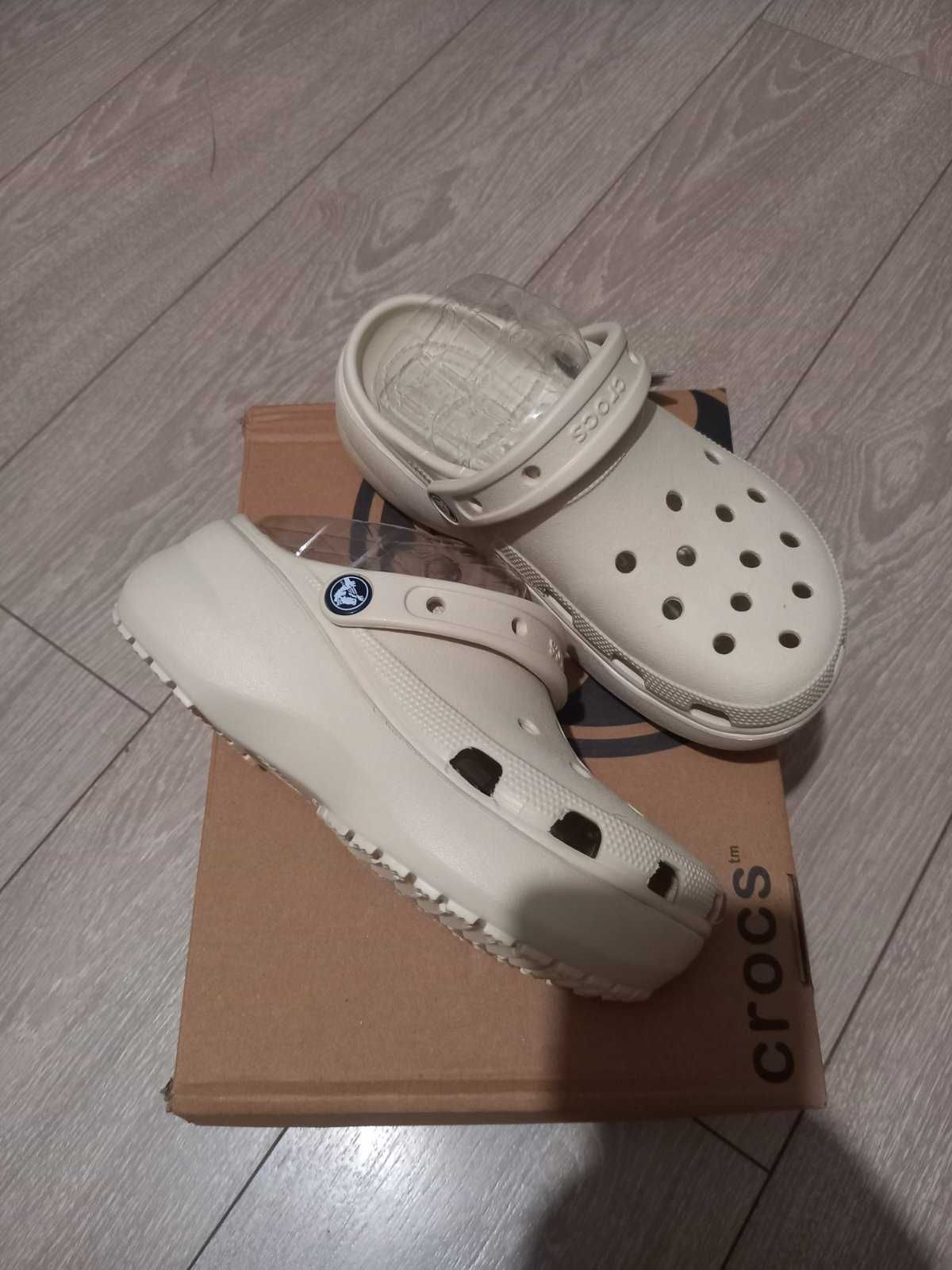 Жіночі крокси Crocs Classic Platform Clog W 206750