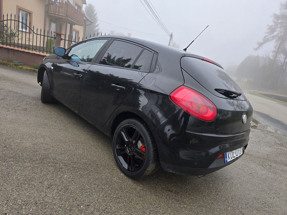 Fiat Bravo 1.4 120km 2007r Alufelgi 17 Klimatyzacja Dobry Stan