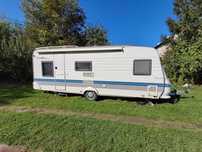Przyczepa kempingowa Hobby 560 KMF 2001r. piętrowe łóżka/przedsionek
