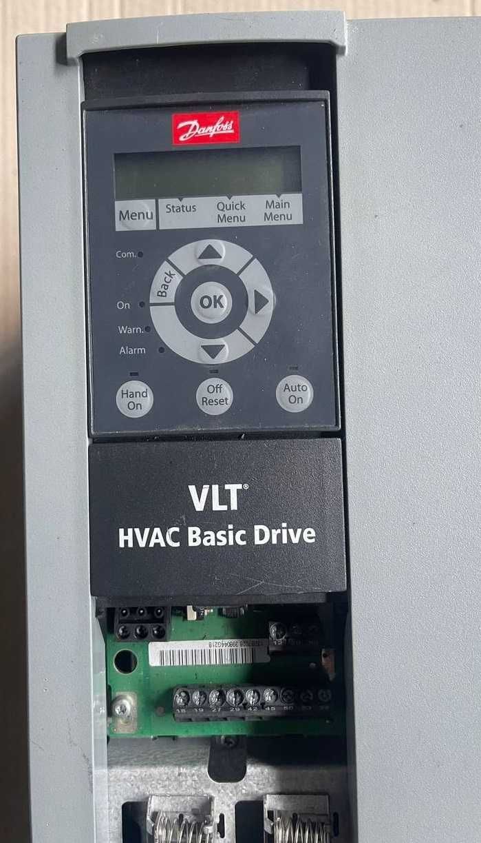 Перетворювач частоти VLT HVAC Basic Drive FC101P45KT, бувший у вжитку