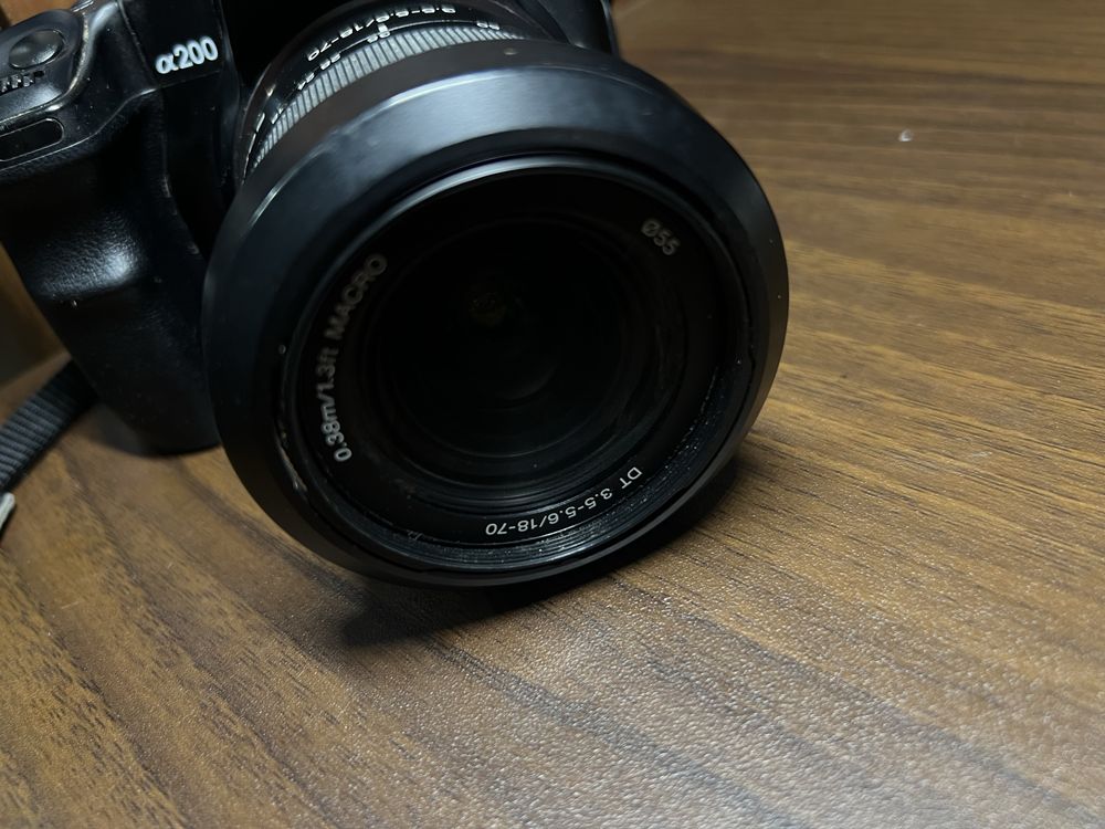 Фотоапарат Sony Alpha A200 + об’єктив Sony DT 18-70mm