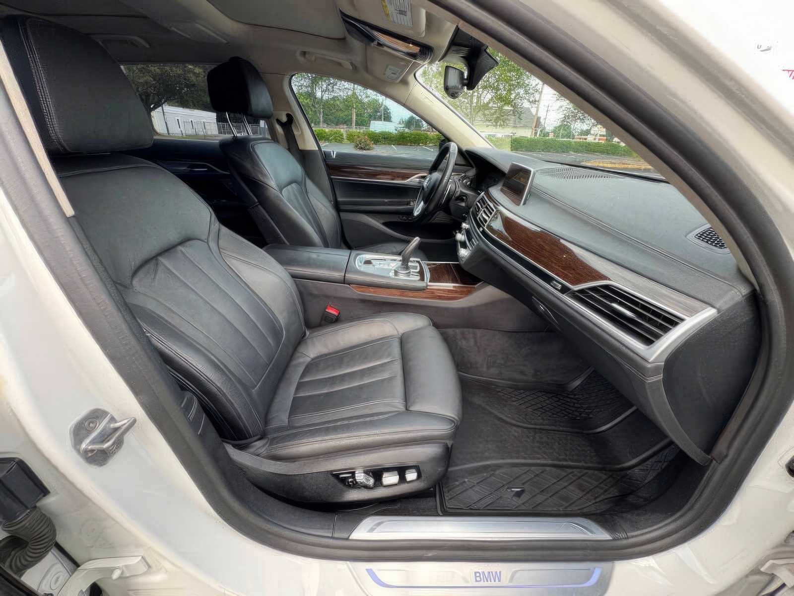 2020 BMW 7 Series 740i