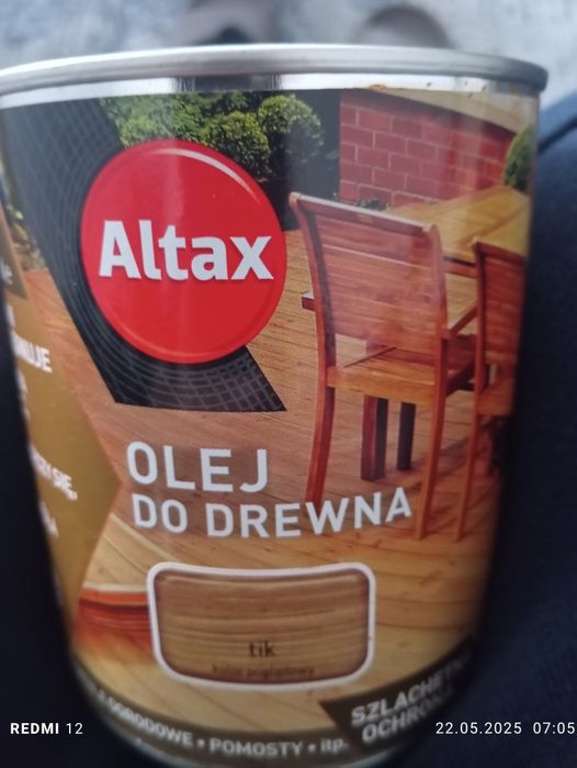 Olej do konserwacji drewna.o