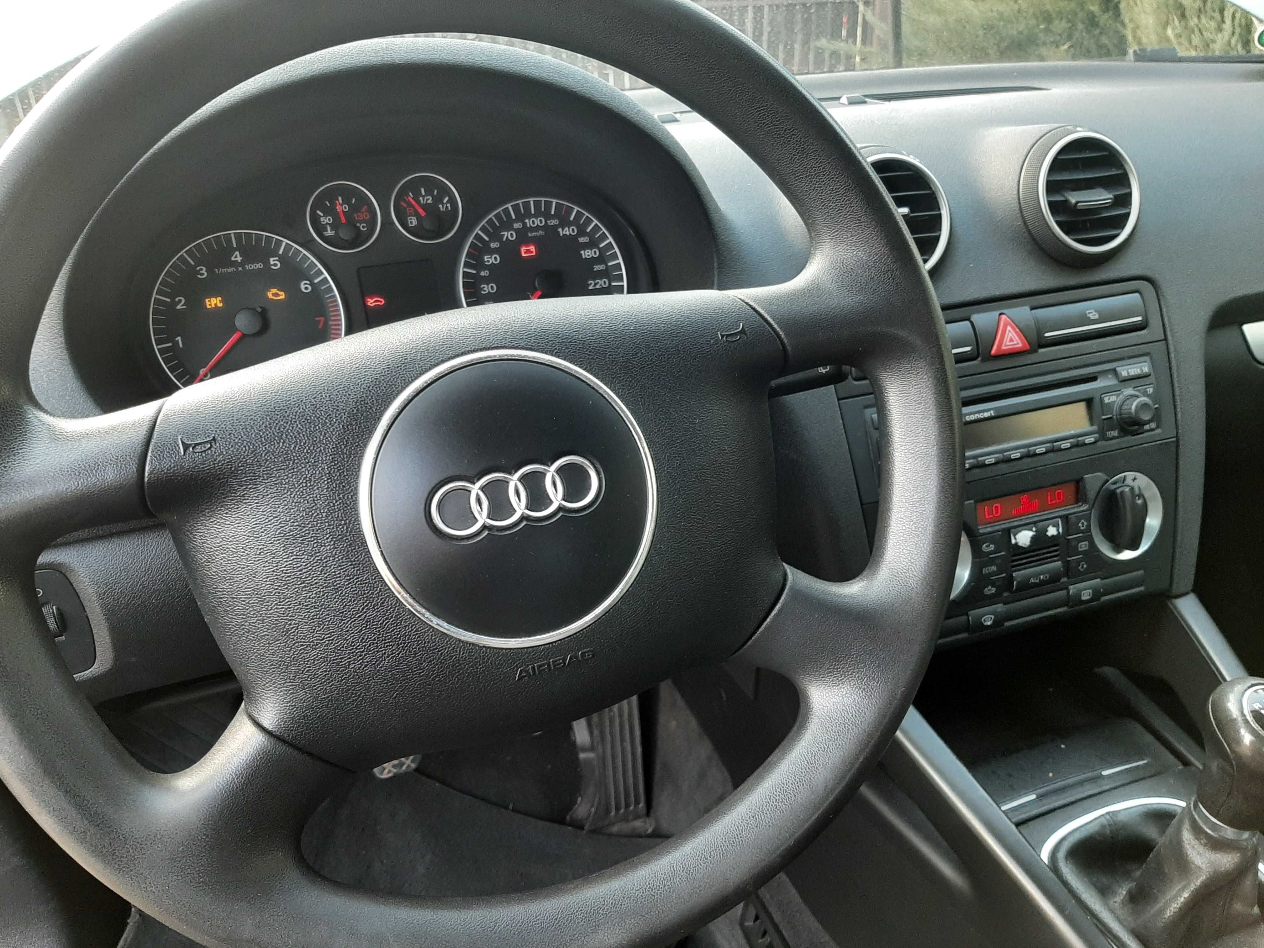 Sprzedam Audi A3, rok 2003/4 poj.1600 V8 Benz