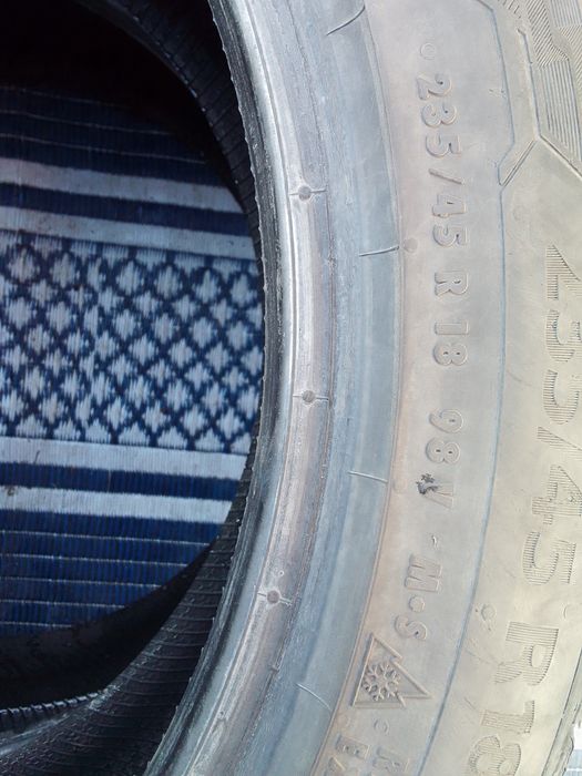 Cena za 2 Opony zimowe 235/45r18 BARUM 2020r 6mm