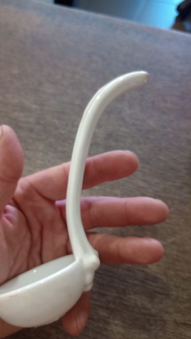 Stara Chochla porcelanowa do sosów 2 sztuki