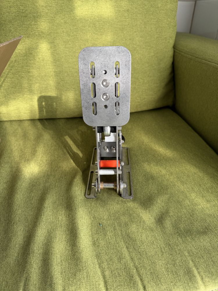 Vendo pedal de precisao para logitech G29