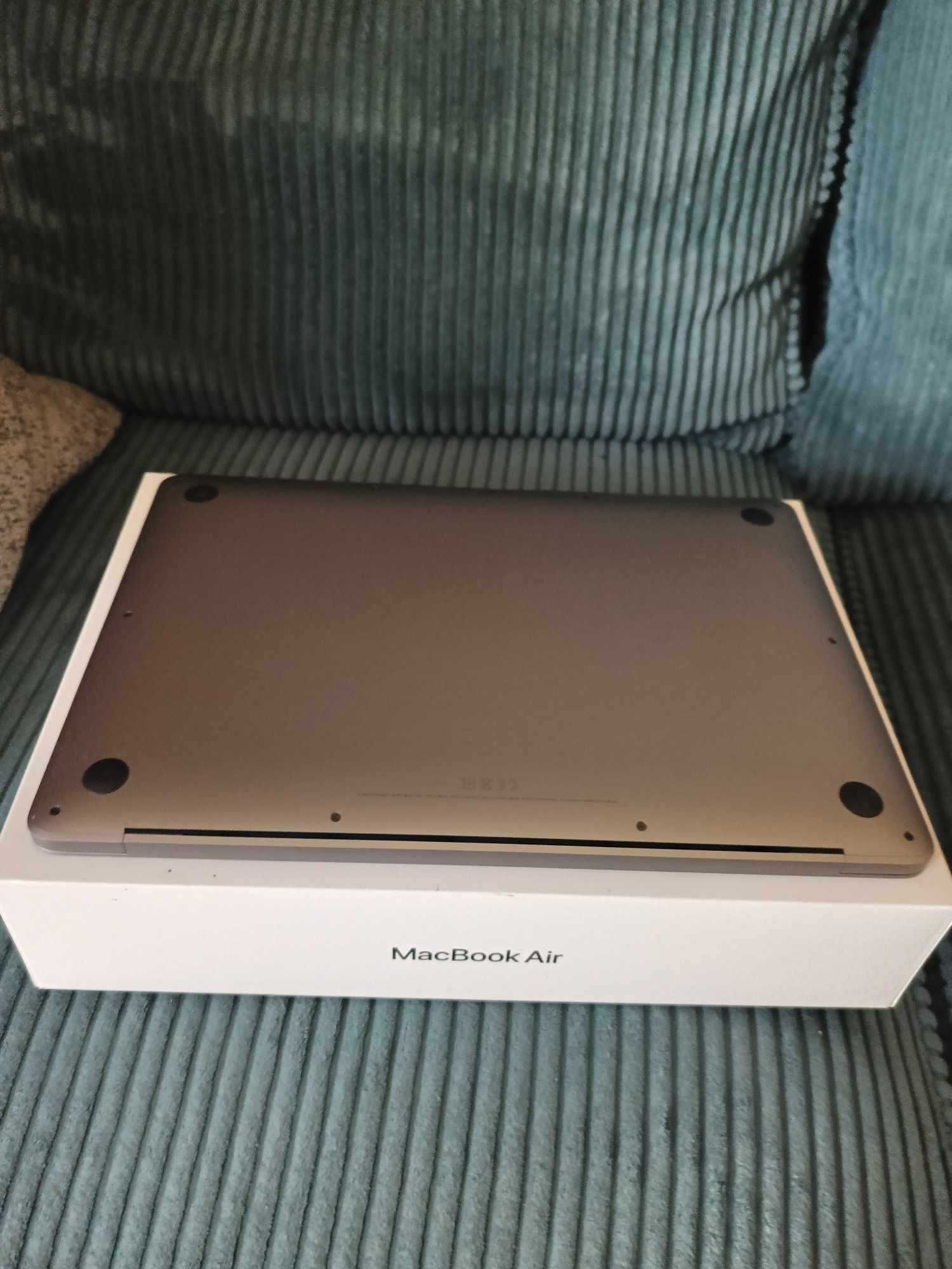 MacBook Air 2020 M1 13,3" 8/256GB Space Gray