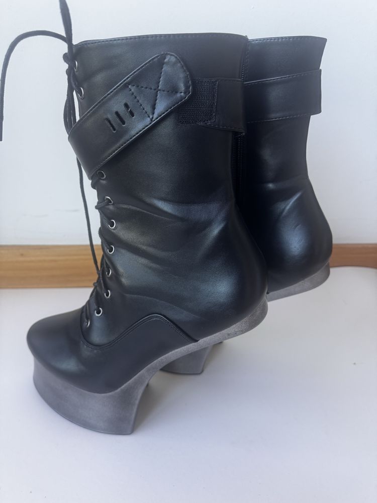 Botas de salto alto extremo, plataforma com sola de cunha