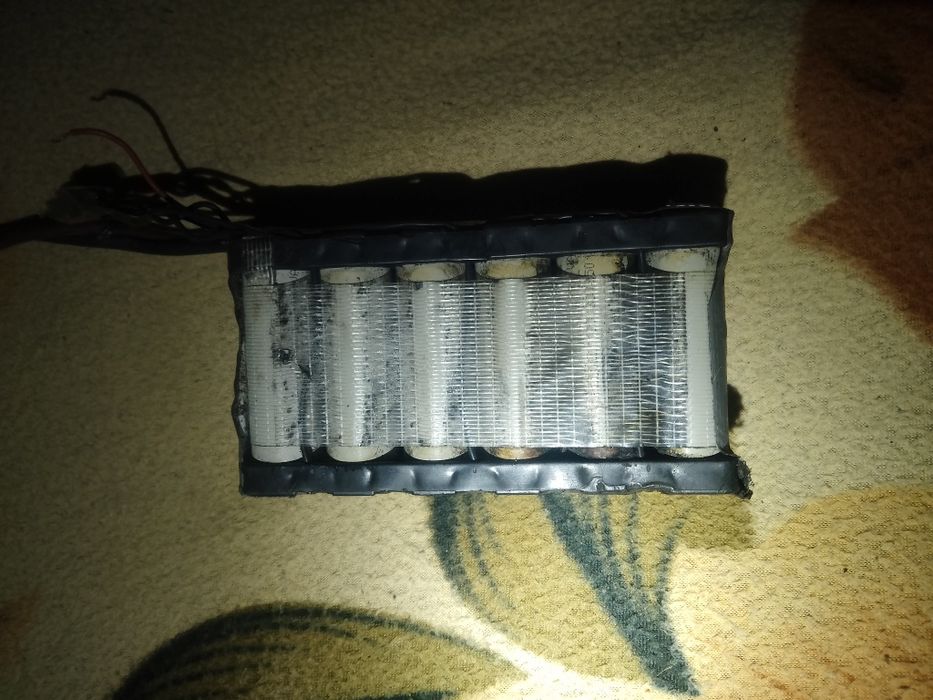 Акумулятор  робочий