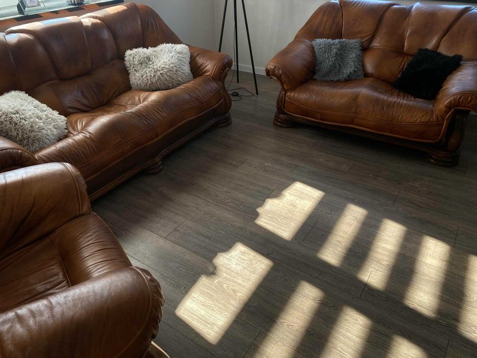 Zestaw skórzany do salonu