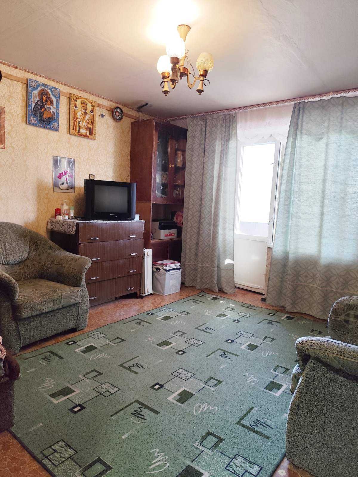 Продам 1 кімн з нішею вул Д.Кострова