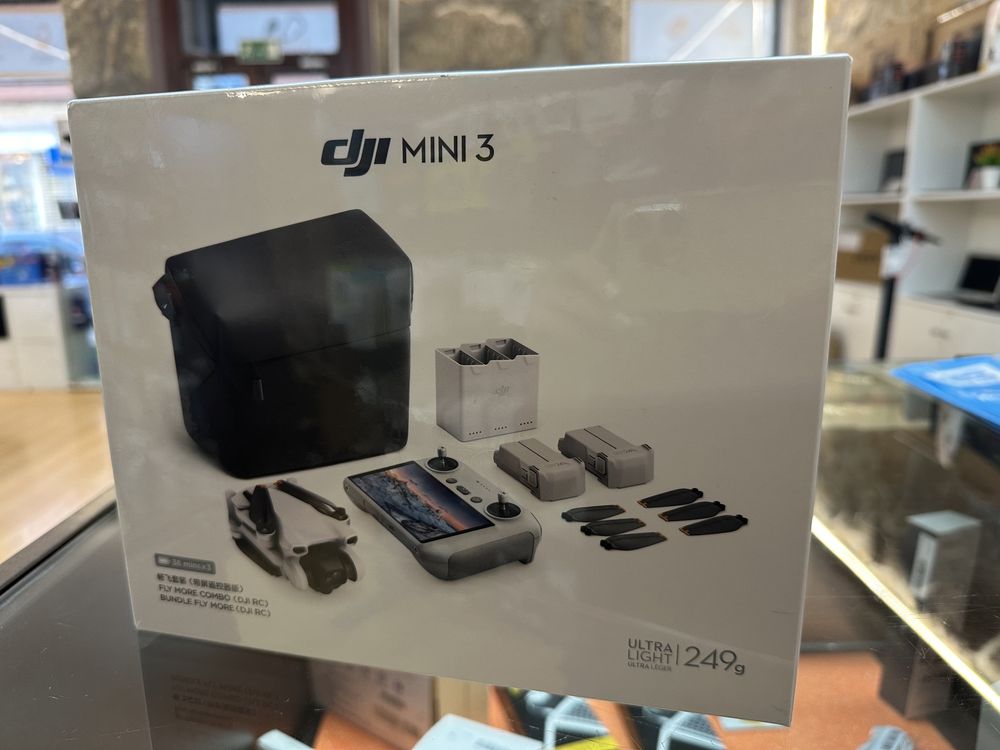 DJI Mini 3 Fly More Combo (DJI RC-N1)
