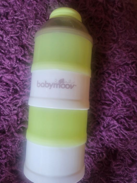 Suszarka na butelki dozownik na mleko, kubek do nauki, gryzak mombella