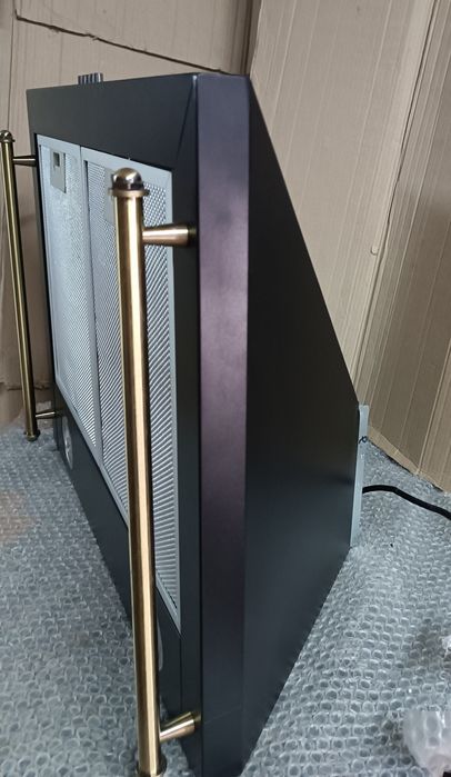 Витяжка настінна Klarstein Victoria 60 см