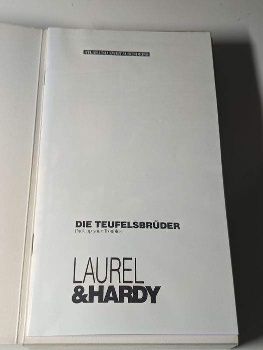 Laurel & Hardy: Pack Your Troubles64550291657858123