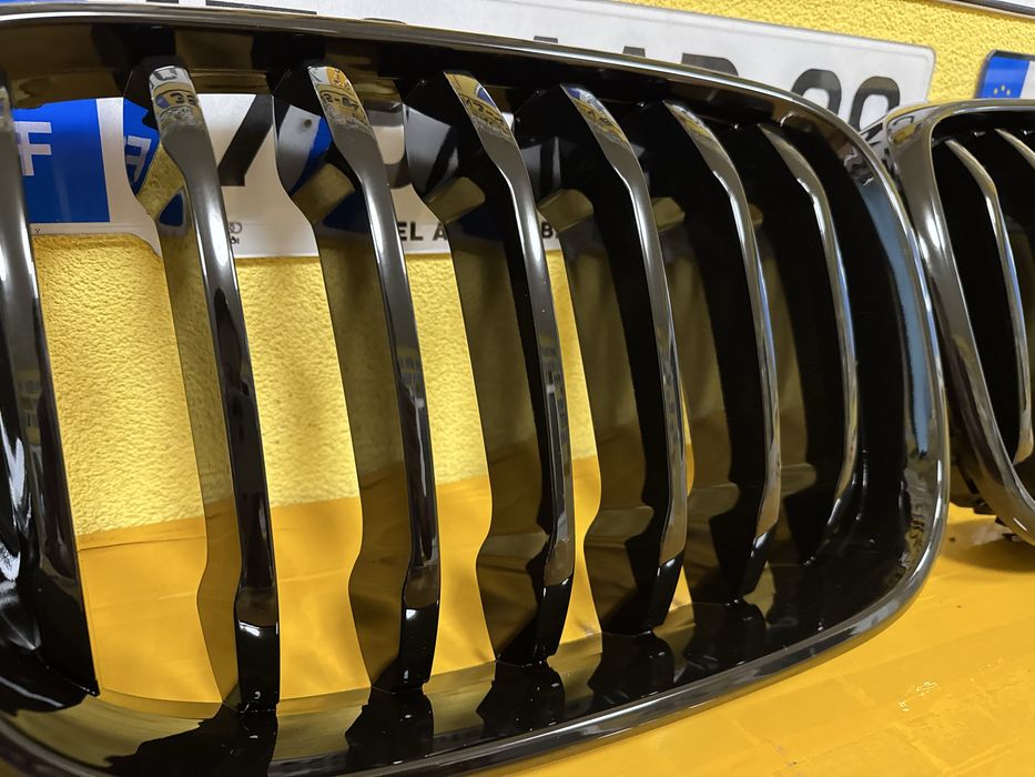 Решітка радіатора ніздрі BMW X3 X4 G01 G02 2018-2021 чорний глянець