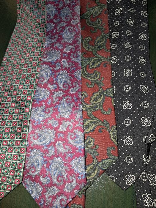 Gravatas de marca, Giorgio Armanni e outras