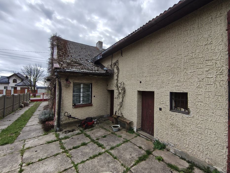 Dom z ziemią 3h ( las, budynki gospodarcze)