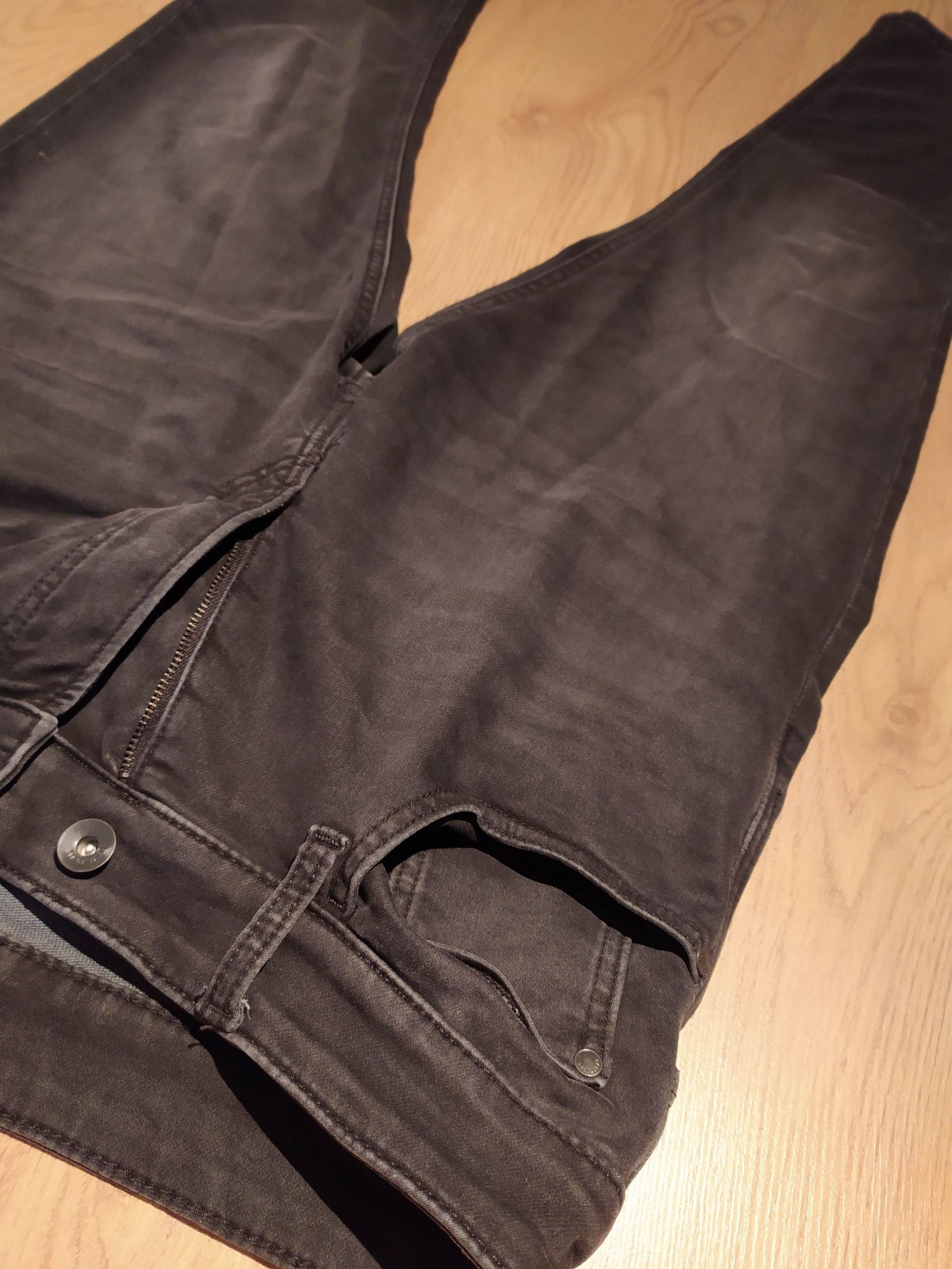 Spodnie jeansowe czarne -W31 L32