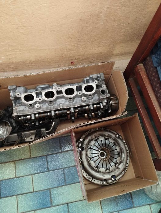 Głowica silnika 1,6 SCe H4MD738 Renualt, Dacia