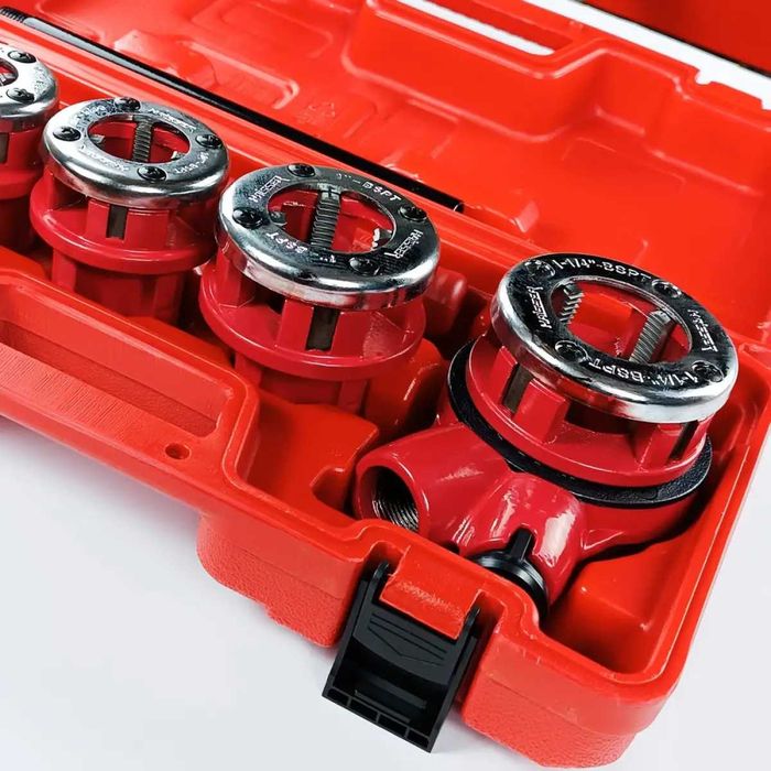 Набір клупів з тріскачкою 4 шт. 1/2", 3/4", 1", 1.1/4" Haisser 2018801