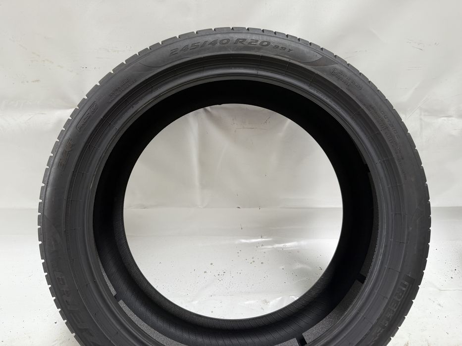 245/40/20 Pirelli P ZERO ELECT 99Y 2023R