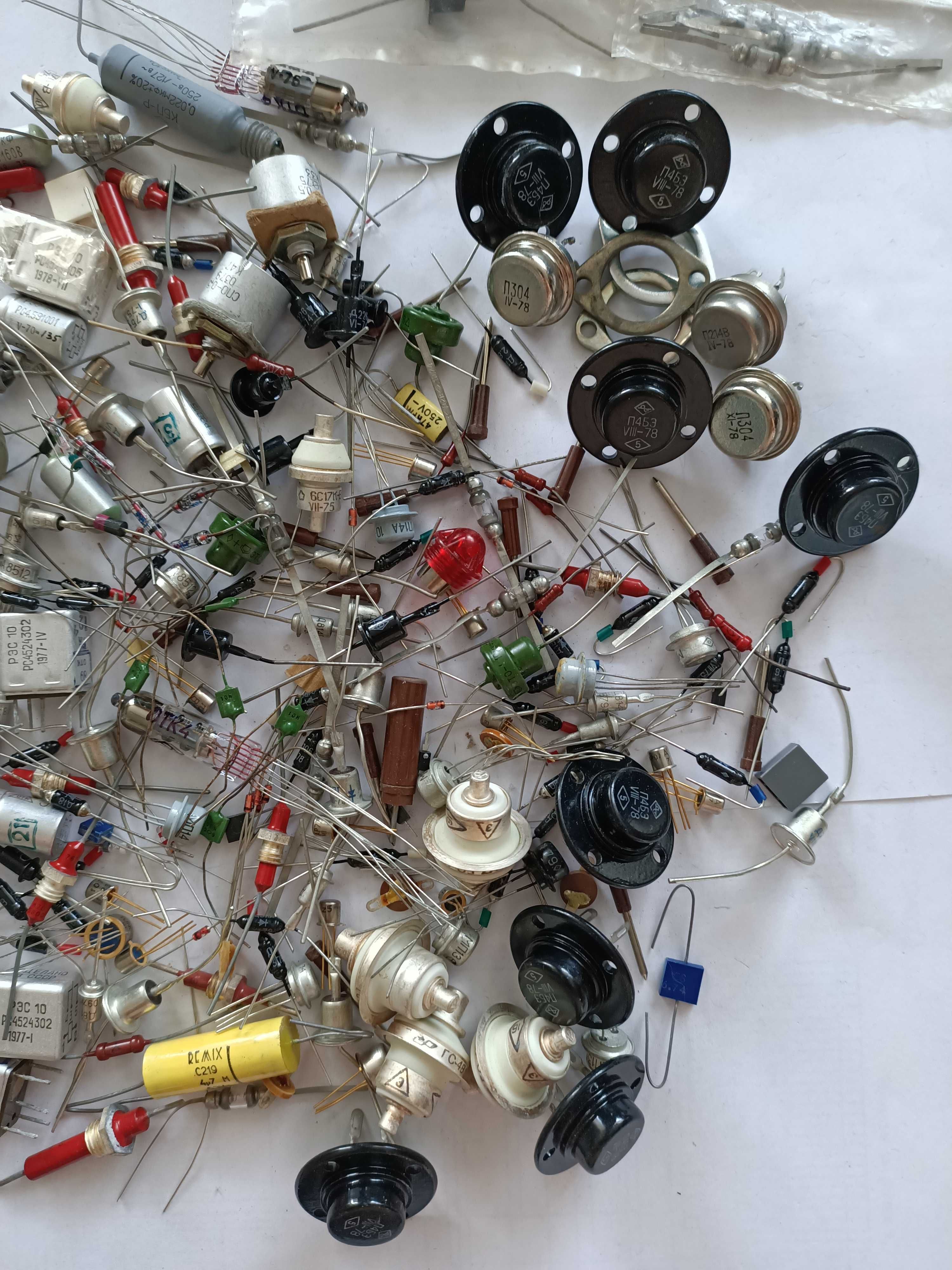 Stara elektronika radziecka, radiostacja PRL.