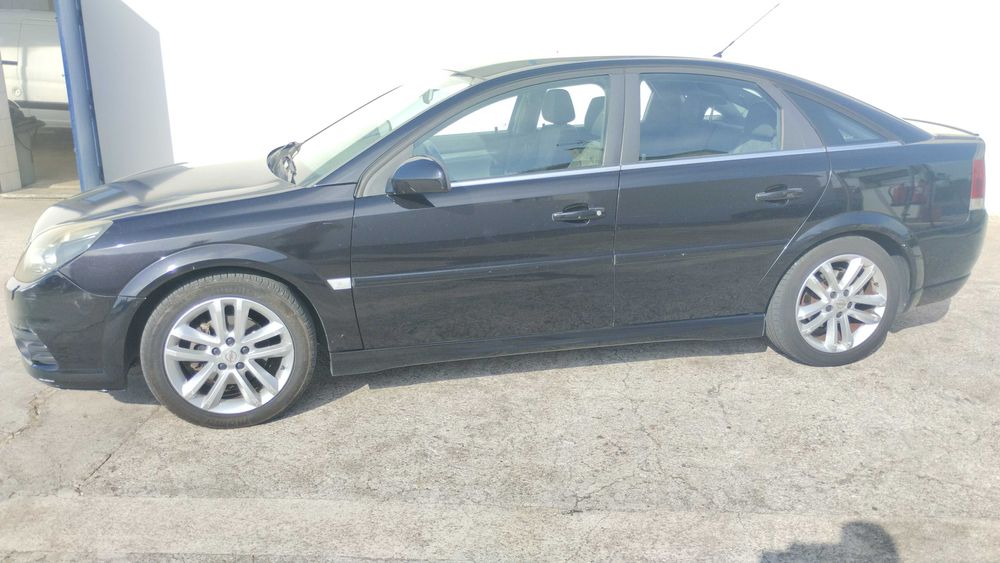 Oportunidade  Opel Vectra GTS 1.9 CDTi ( NACIONAL )
