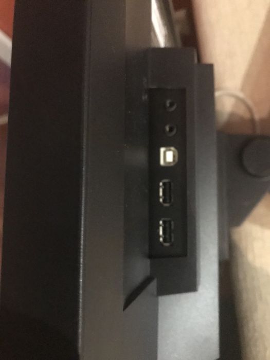 Monitor LCD 58 cm FleksScan EW2316W