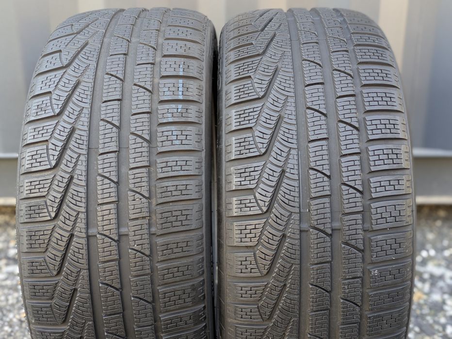 235/40R19 Pirelli Sottozero Winter 240 Zima 2024