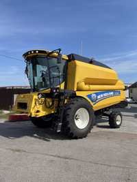 Зернозбиральний комбайн New Holland TC5.90