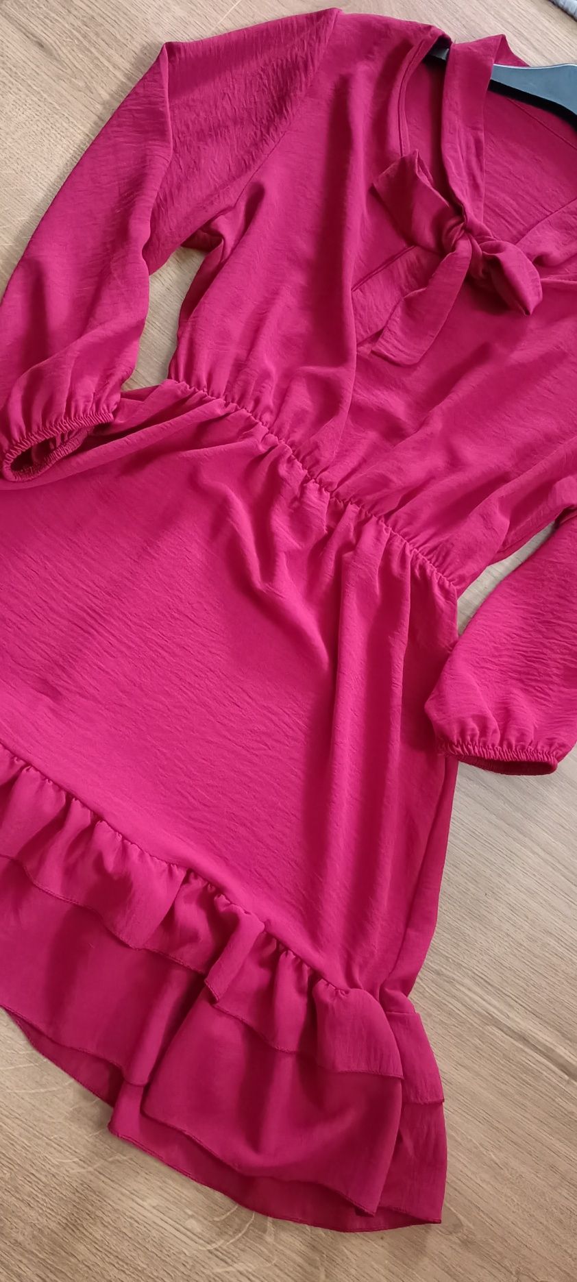 Modna stylowa kobieca sukienka
