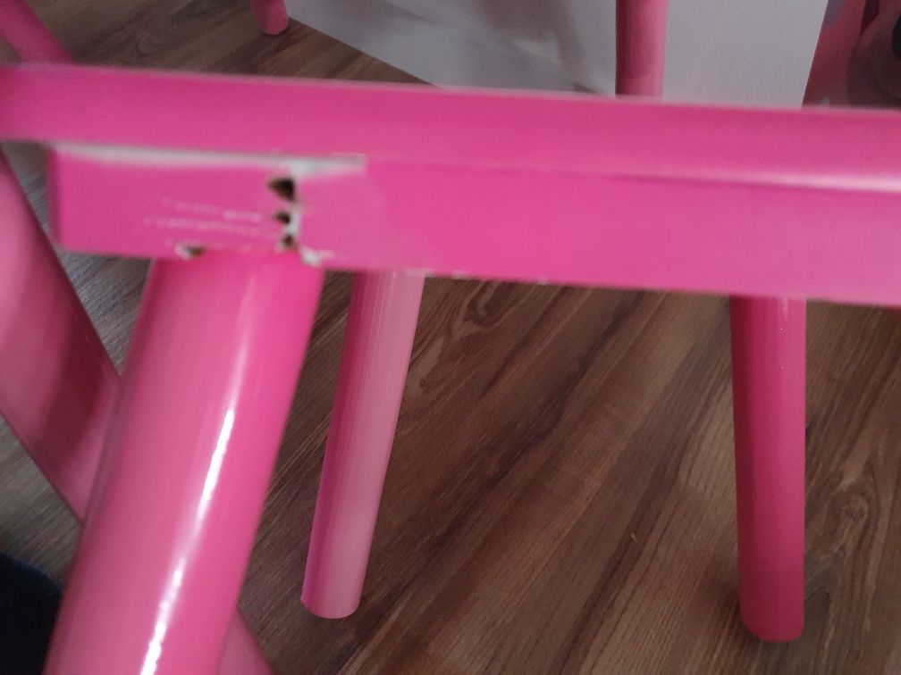 Mesa da Minnie com 2 cadeiras