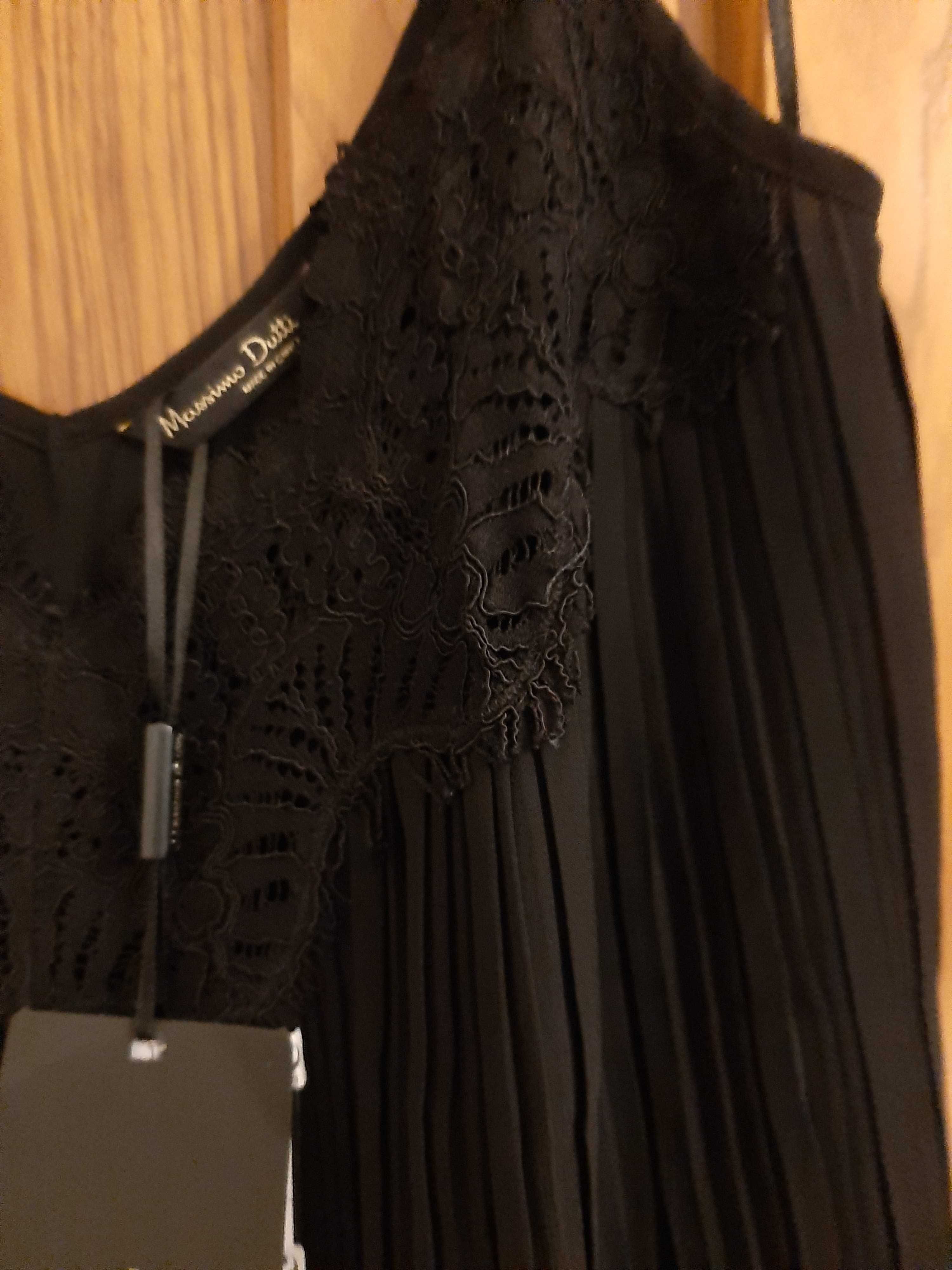 Top preto plissado com renda Massimo Dutti
